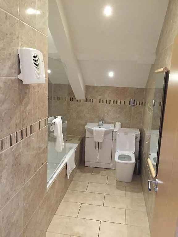 Grosvenor House Apartment Cardiff