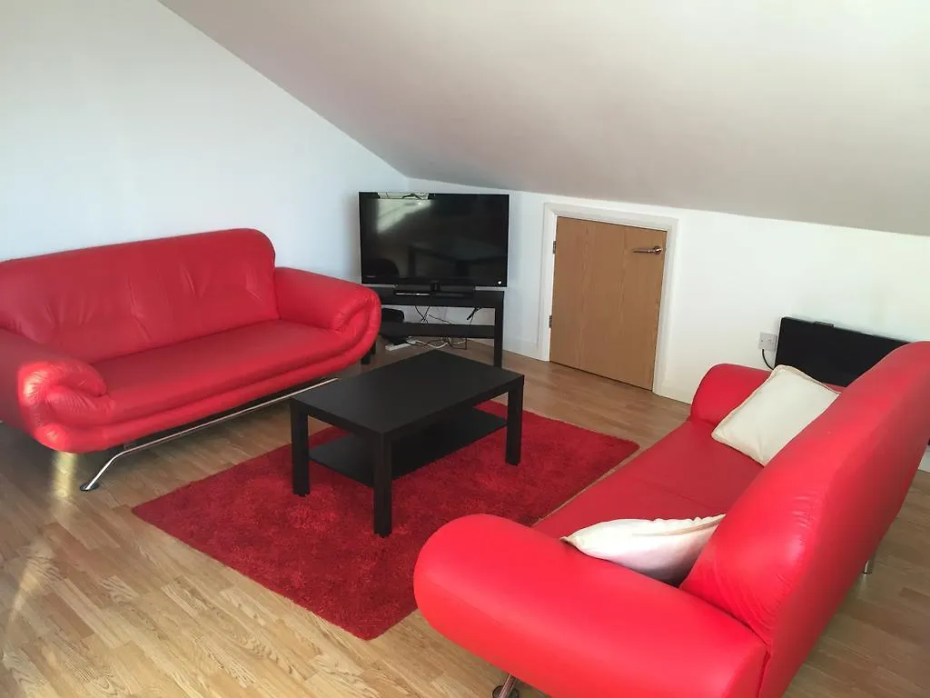 Grosvenor House Apartment Cardiff Великобритания